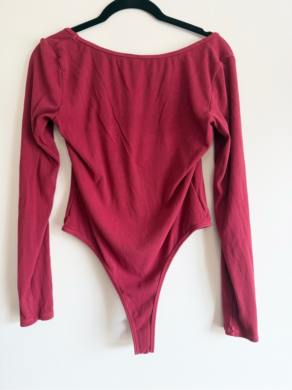 HALARA Ribbed Square Neck Longsleeve Bodysuit in Deep Raspberry M - Picture 3 of 5